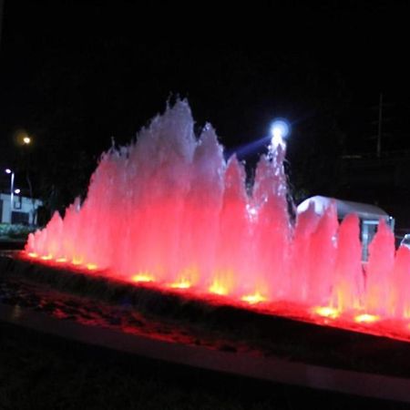 Azure Urban Resort A4 Near Airport Mall With Wavepool Paranaque City Exterior foto